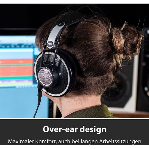 AKG K702