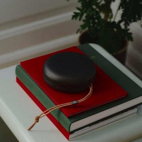 Altavoz Bang & Olufsen Beosound A1 (3ª Gen) Portátil Bluetooth 60W IP67 24h batería Warm Granite