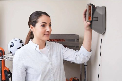 Aspirador escoba 18V BHFEV182C Black Decker