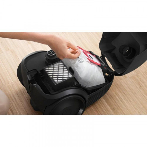 Aspiradora con Bolsa Bosch Serie 2 BGDS2CHAMP 600W 3,5L Filtro Higiénico Negra