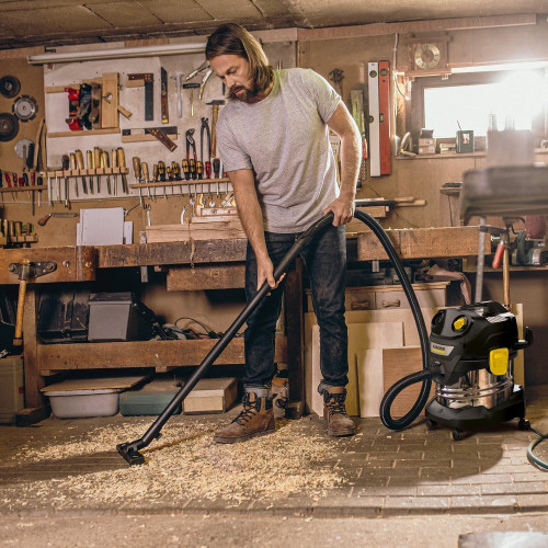 Aspiradora Karcher para suciedad sólida y líquida WD 4 S Go!Further