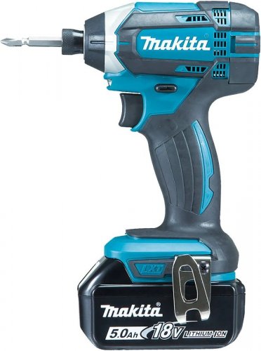 Atornillador de impacto 18V 5.0Ah Makita DTD152RTJ