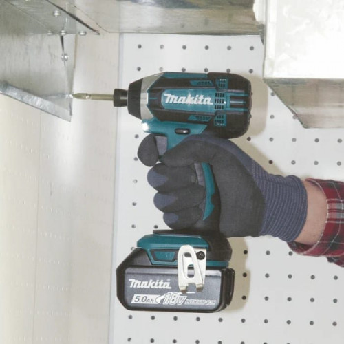 Atornillador de Impacto 18V DTD152Z MAKITA