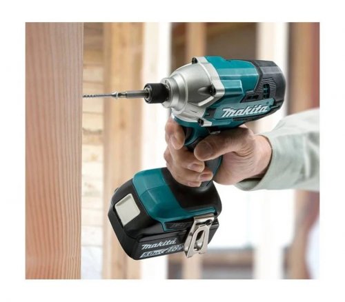 Atornillador de impacto 18V LXT 155nm DTD156RT1J Makita