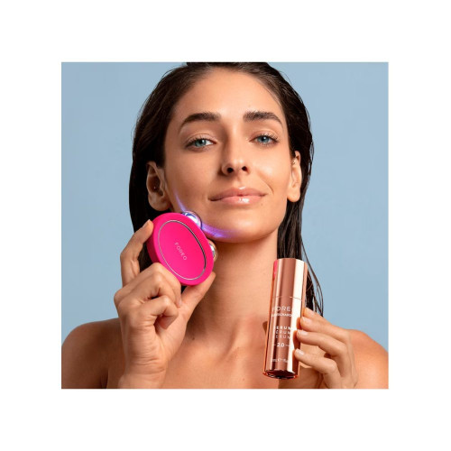 BEAR™ 2 Dispositivo de rejuvenecimiento facial con microcorrientes Fuchsia FOREO Fuchsia