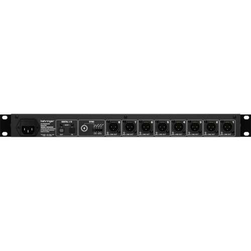 Behringer ADA8200
