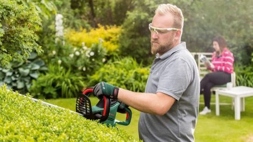 Bosch Cortasetos UniversalHedgeCut 60
