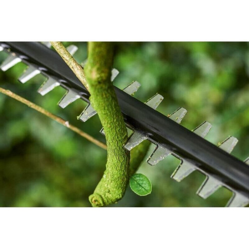 Bosch UniversalHedgePole 18