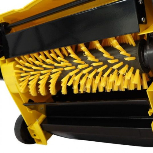 Brosseuse électrique aspirante Garland 302 E-V19 gazon synthétique