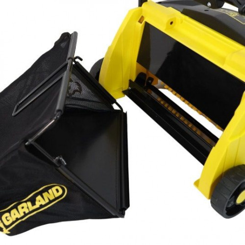 Brosseuse électrique aspirante Garland 302 E-V19 gazon synthétique