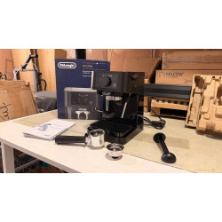 Cafetera Delonghi EC235.BK Stilosa