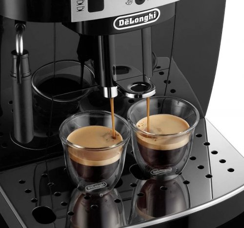 Cafetera Superautomática Delonghi Magnifica S