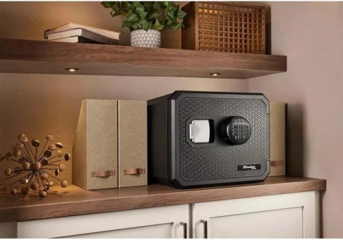 Caja fuerte Master Lock FPW082FTC