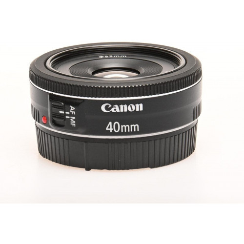 Canon EF 40mm f2.8 STM