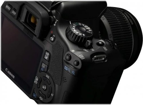 Canon Eos 550d + Ef-s 18-55mm Is
