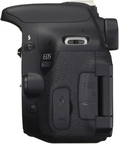 Canon EOS 600 D Kit + EF-S 18-55 mm IS II