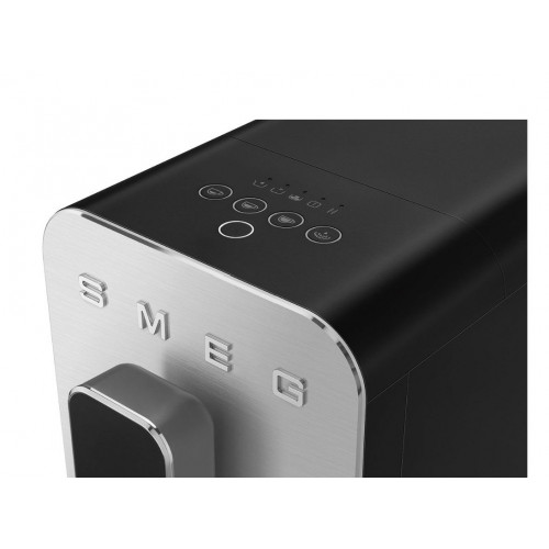 Cafetera espresso super automática con espumador Smeg BCC12BLMEU
