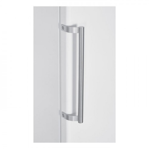 Congelador Vertical VALBERG UF 242 D W742C 242 Litros Clase D Frío Estático 180 cm Alto Blanco