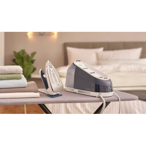 Centro de planchado Braun CareStyle 5 IS5245BL ergonómico con sistema de vapor extra potente Azul