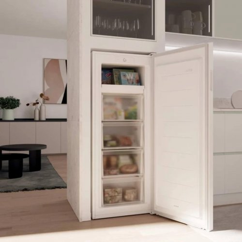 Congelador vertical Candy cnuq2l513ew