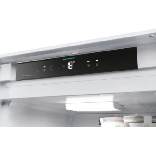 Congelador Vertical Integrable Candy CMT5518EVWF Clase E