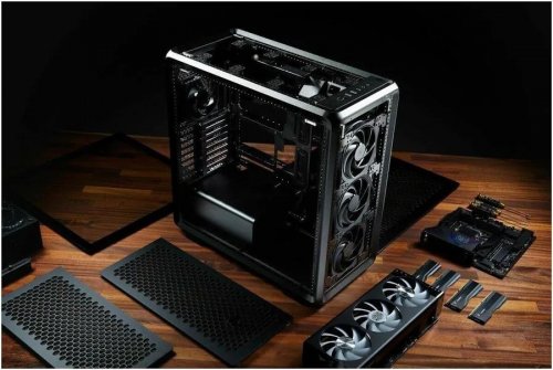 Cooler Master MasterFrame 600