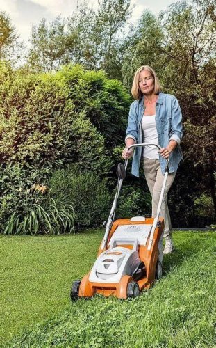 Cortacésped de batería Stihl RMA 239.1
