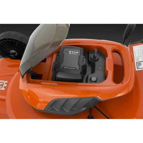 Cortacésped Husqvarna LC 142iS
