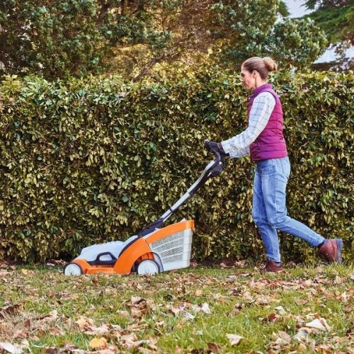 Cortacésped RMA 235 sin batería ni cargador STIHL