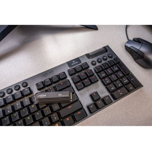 Crucial T705
