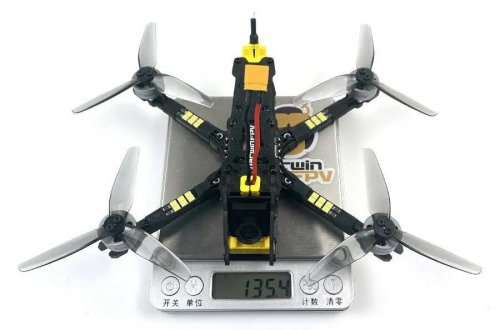 DarwinFPV DarwinFPV BabyApe II II Analógico 156mm F411 FC 30A ESC 4S / 6S Drone de carreras FPV Freestyle de 3,5 pulgadas y menos de 250 g con VTX de