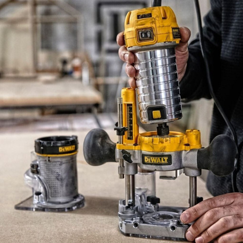 DeWalt D26204K