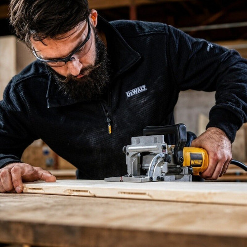 DeWalt DW682K