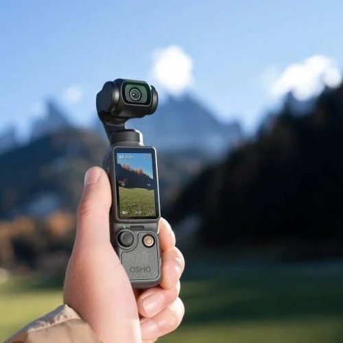 DJI Osmo Pocket 4