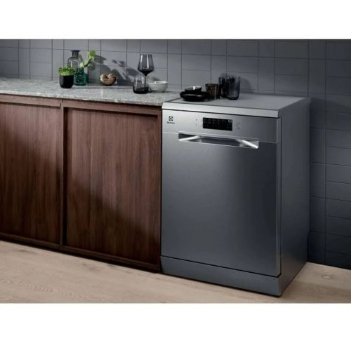 Electrolux Lavavajillas de 60 cm Serie 600 Satelliteclean Para 13 Cubiertos ESS47420SX