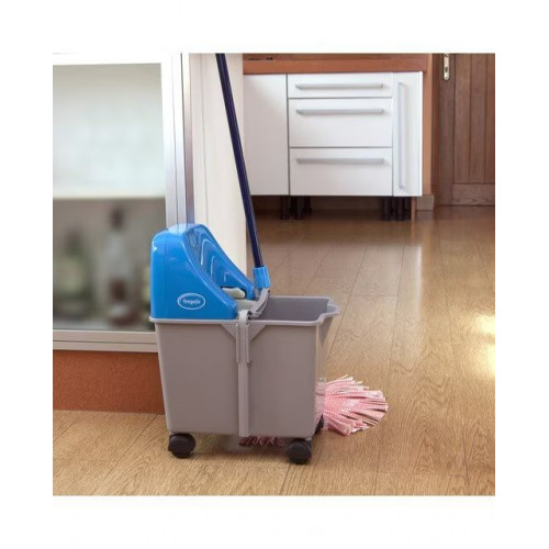 Escurridor automático para mopa Fregola
