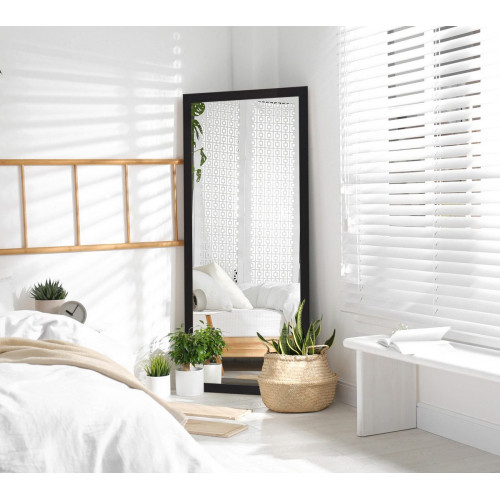 Espejo enmarcado de pared o suelo rectangular Shadi Taco madera negra mate de 78 x 178 cm