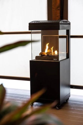 Estufa exterior de gas Oslo 3 caras cristal britec