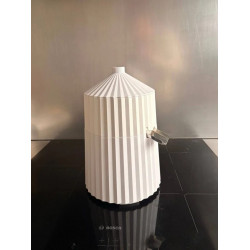 Exprimidor Alessi Plisse MDL07
