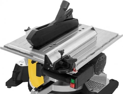 Femi TR100 D305 2000W Ingletadora con mesa