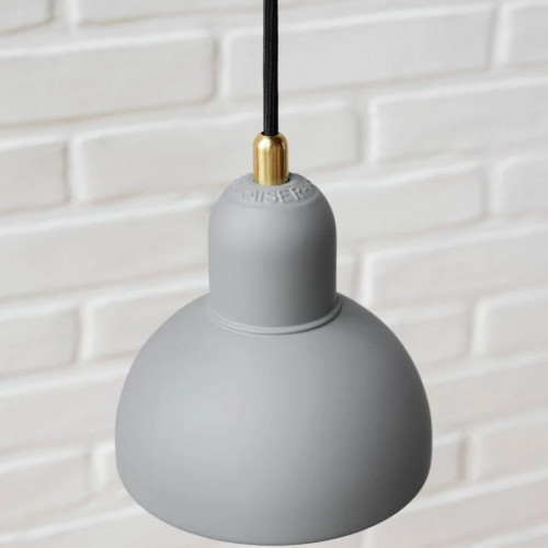 Fritz Hansen Kaiser Idell 6722-P Lámpara Colgante