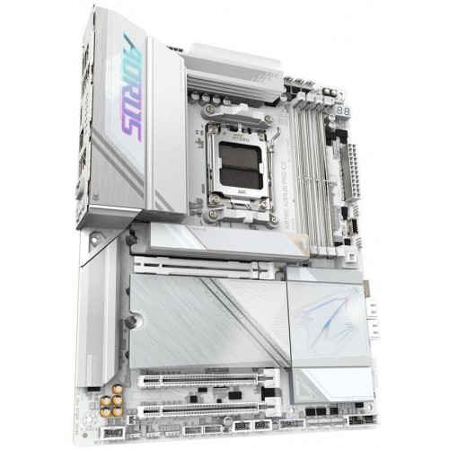 GigaByte X870E Aorus Pro Ice