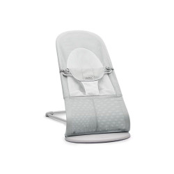 Hamaca Babybjörn Balance Soft tejido Mesh Gris claro