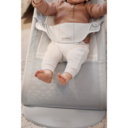 Hamaca Babybjörn Balance Soft tejido Mesh Gris claro