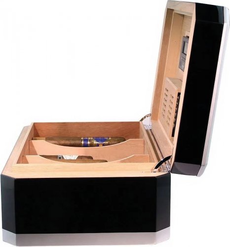 Humidor Colibri Rally negro y plata