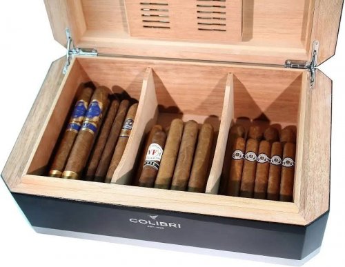 Humidor Colibri Rally negro y plata
