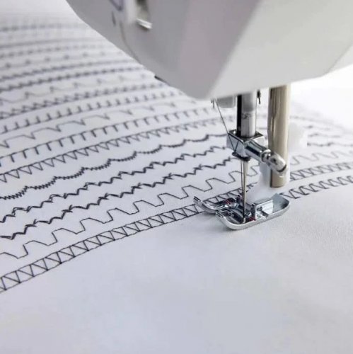 Husqvarna Máquina de coser Onyx 15