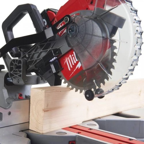 Ingletadora telescópica Milwaukee M18 FMS190-0
