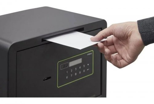 Kuro Caja fuerte