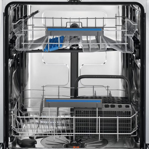 Lavavajillas Electrolux 13 servicios, 60 cm - ESS47420SW Blanco